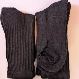 Outback Merino Wool Crew Socks - 2 Pairs - Medium